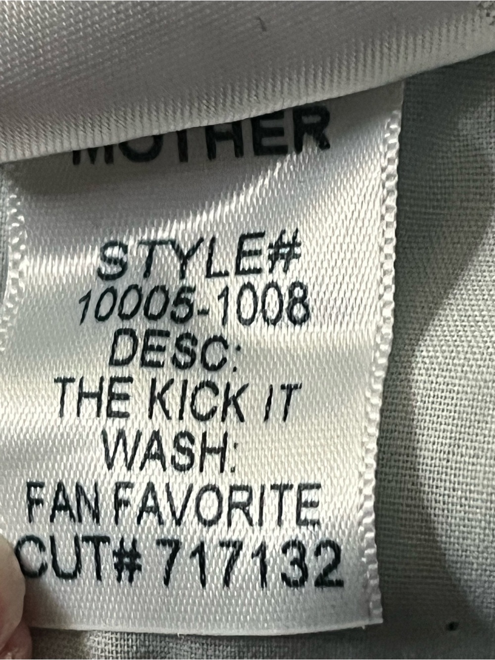 MOTHER denim • the kick it in fan favorite wash size 28 Like new - Picture 14 of 16